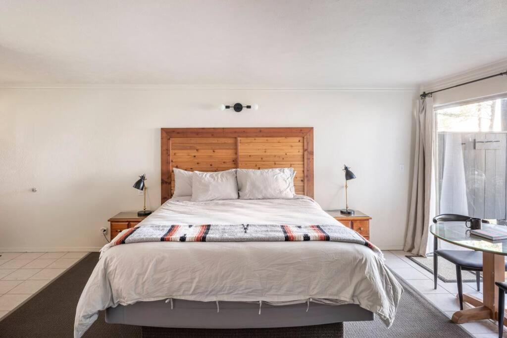 Driftwood Lodge ~ 5 Bedroom / 7 Bath ~ 30-Acre Private Estate On Hwy 1 ~ Hot Tub ~ Oceanview ~ Reunions & Retreats Walsh Landing Exterior foto