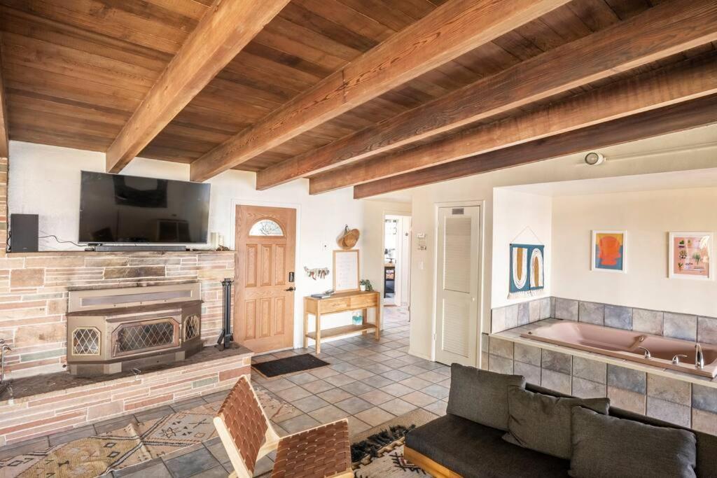 Driftwood Lodge ~ 5 Bedroom / 7 Bath ~ 30-Acre Private Estate On Hwy 1 ~ Hot Tub ~ Oceanview ~ Reunions & Retreats Walsh Landing Exterior foto